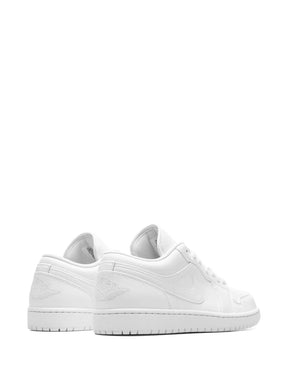 AJ1 LOW "Triple White"